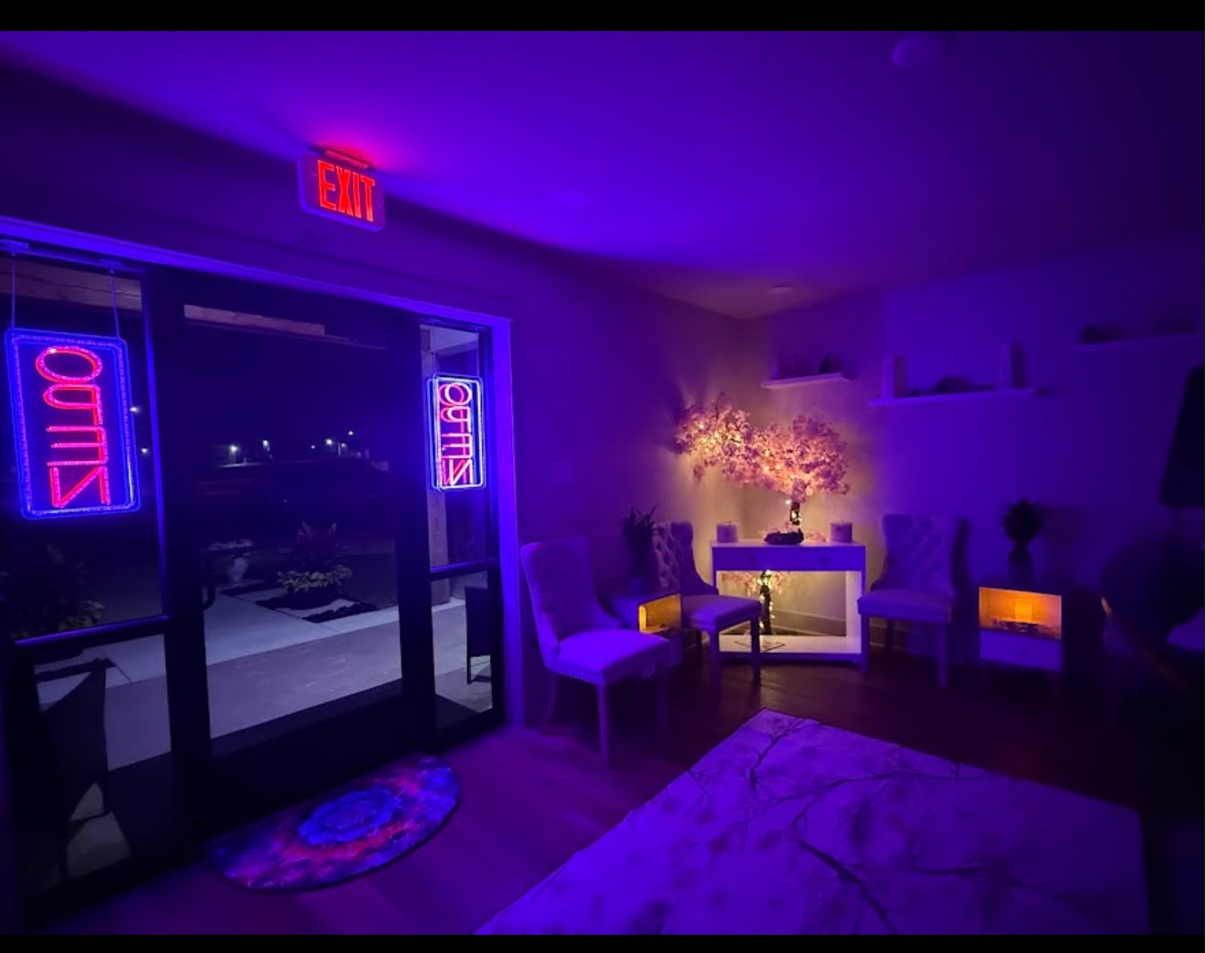 Serene Welcome Lounge & Ambient Lighting