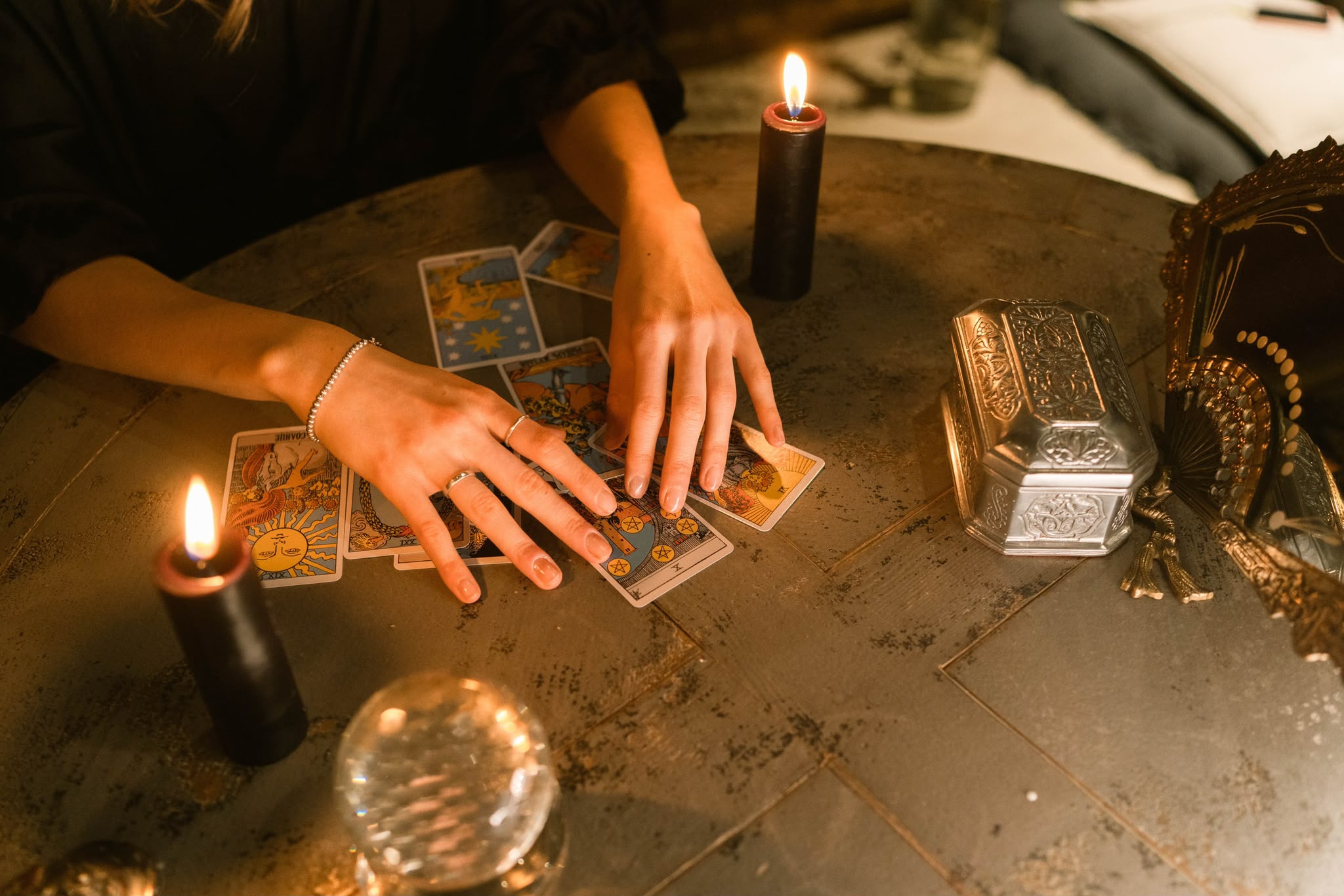 Candlelit Tarot Reading Session